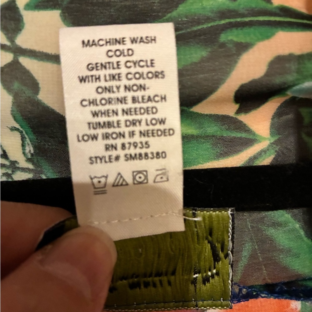 Molly & Max Vibrant Floral Sheer Vest - Picture 9 of 11